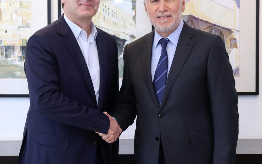 في صفقة تعد الاكبر بالقطاع المصرفي الاردني مساهمو الاتحاد والاستثماري يوافقون على المباشرة بالإجراءات التنظيمية لصفقة الاندماج بين البنكين